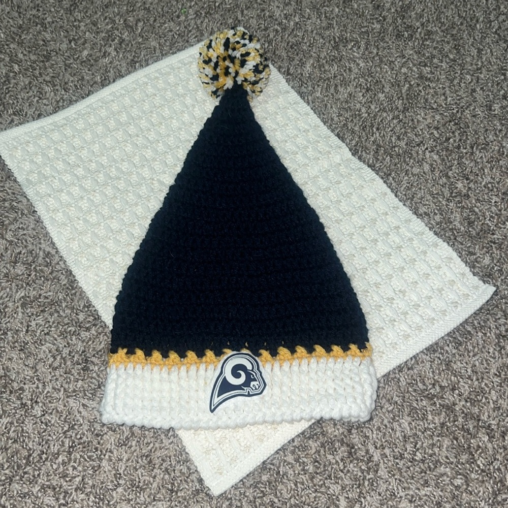 NFL Los Angeles Rams Knit Santa Hat